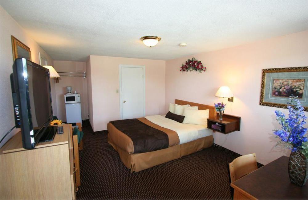 Campbellford River Inn Εξωτερικό φωτογραφία